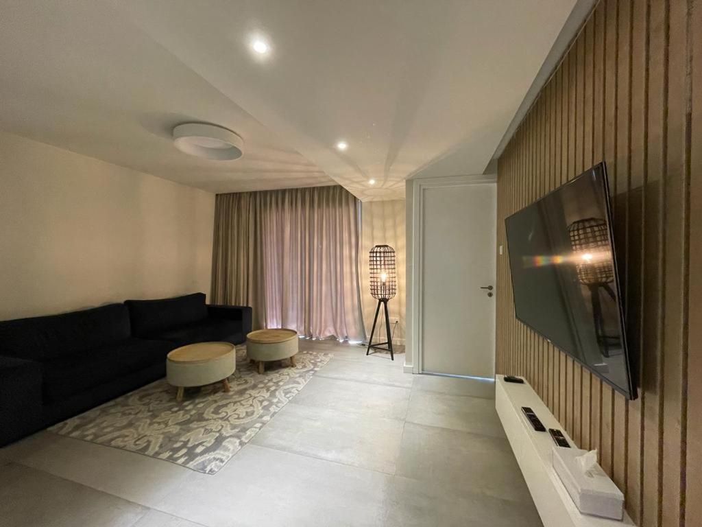 Central Business Suites Nicosia - Araouzou By Platform 357 Exterior foto